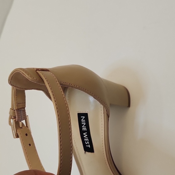 Nine West Woman's Pruce Block Heel Shoe Sandle Size 6.5 - Picture 5 of 10